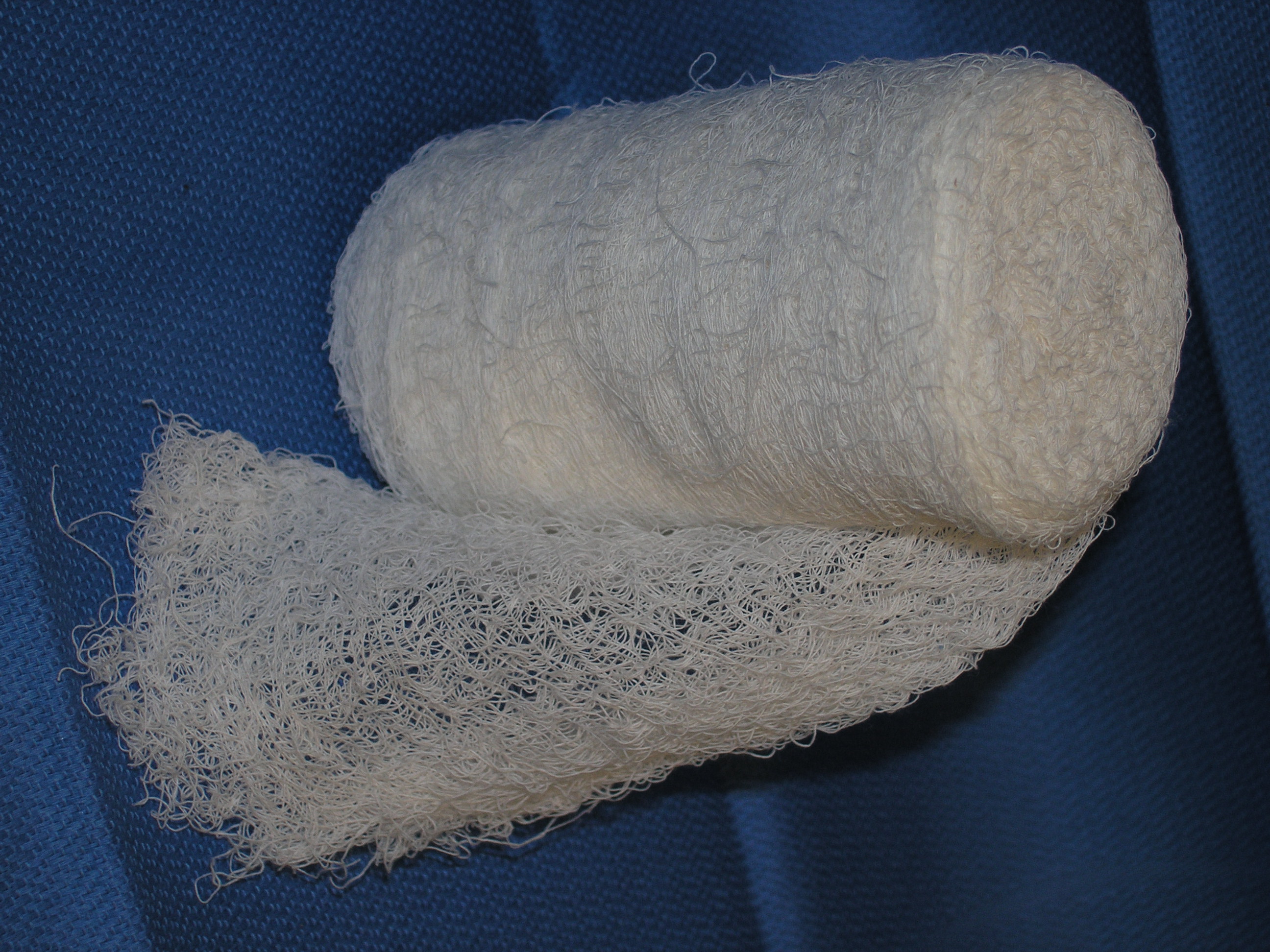 Quia Sponges and Dressings